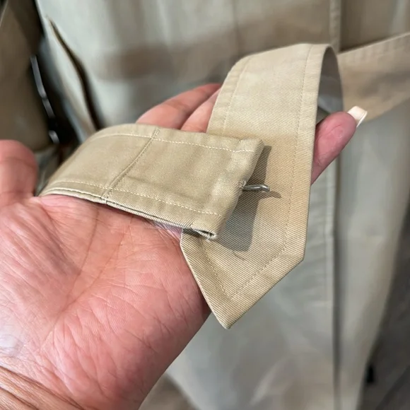 Burberry Tan Trench Coat - Picture 8 of 16